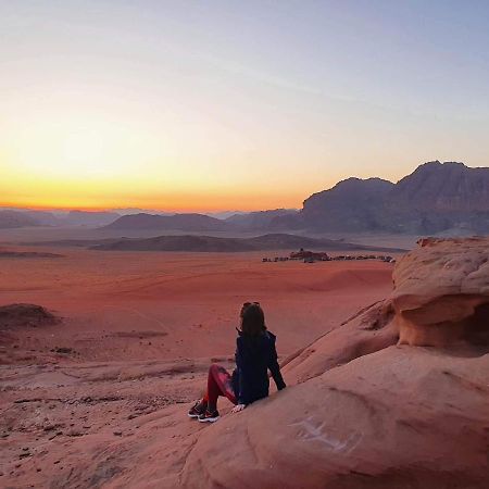 Wadi Rum Wanderlust Camp Екстер'єр фото