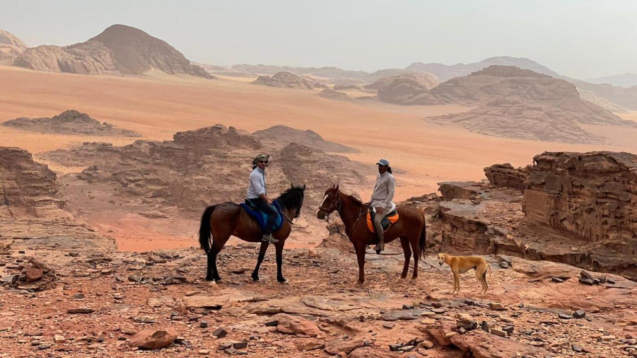 Wadi Rum Wanderlust Camp Екстер'єр фото