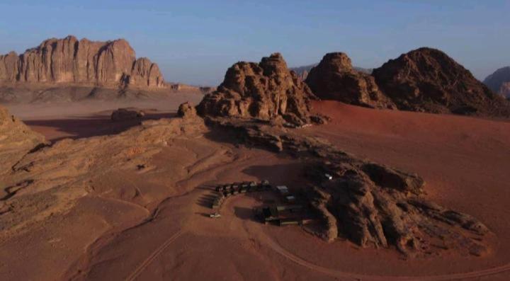 Wadi Rum Wanderlust Camp Екстер'єр фото