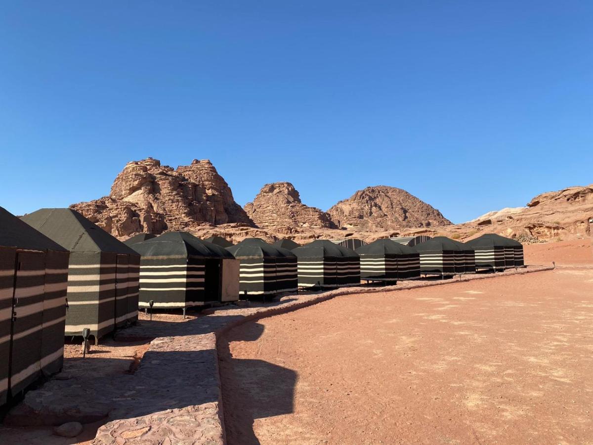 Wadi Rum Wanderlust Camp Екстер'єр фото