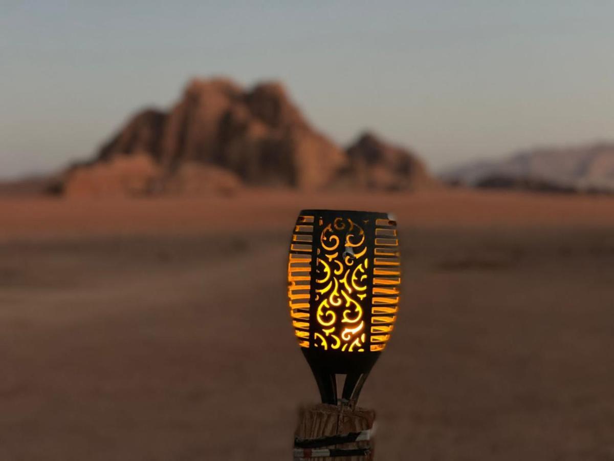 Wadi Rum Wanderlust Camp Екстер'єр фото