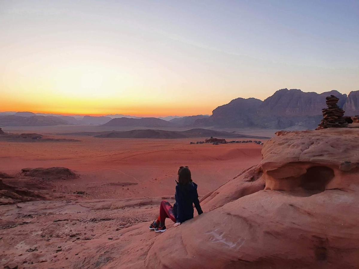 Wadi Rum Wanderlust Camp Екстер'єр фото