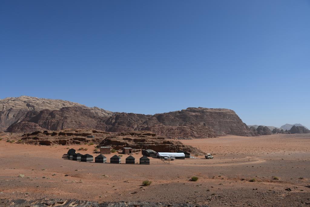 Wadi Rum Wanderlust Camp Екстер'єр фото