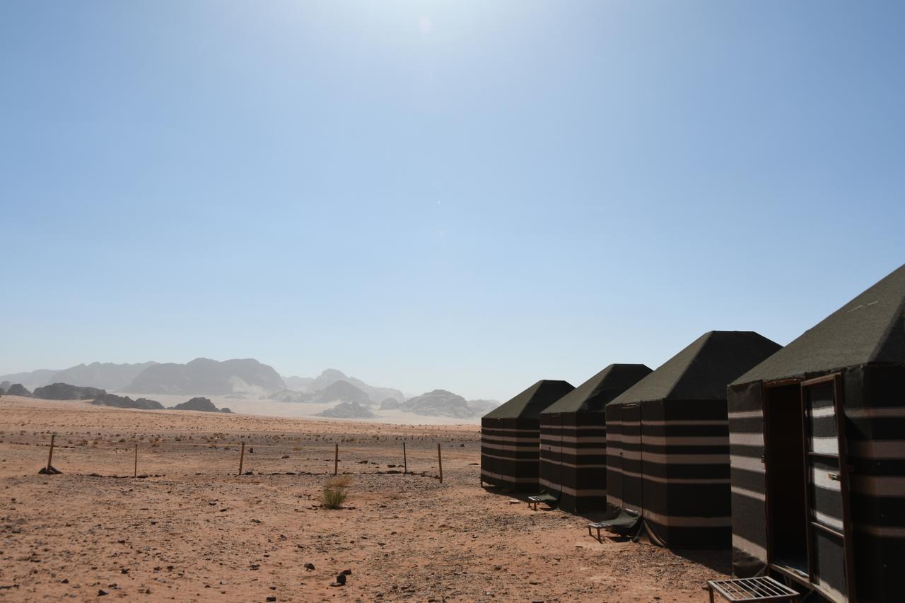 Wadi Rum Wanderlust Camp Екстер'єр фото